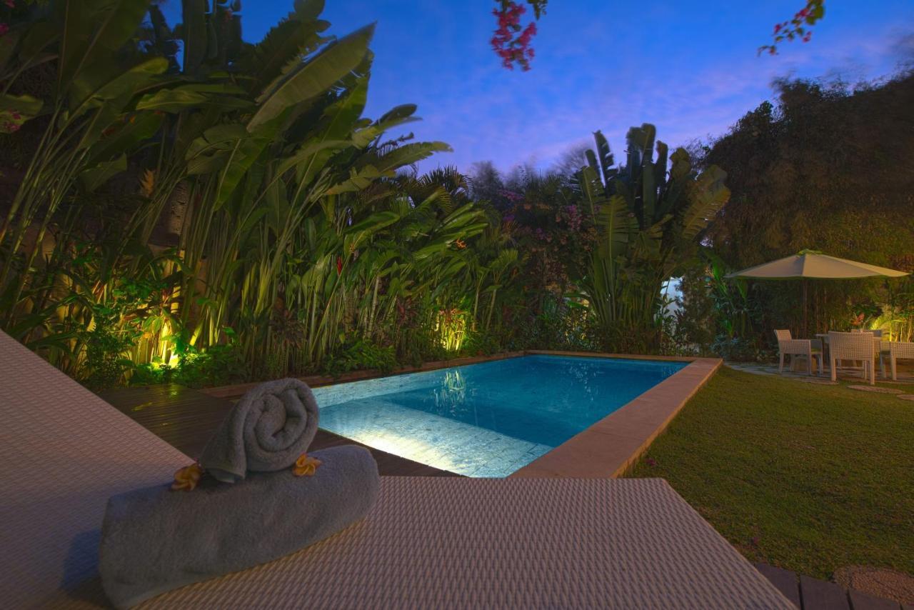 Villa Enjoy - Seminyak Center Exterior photo