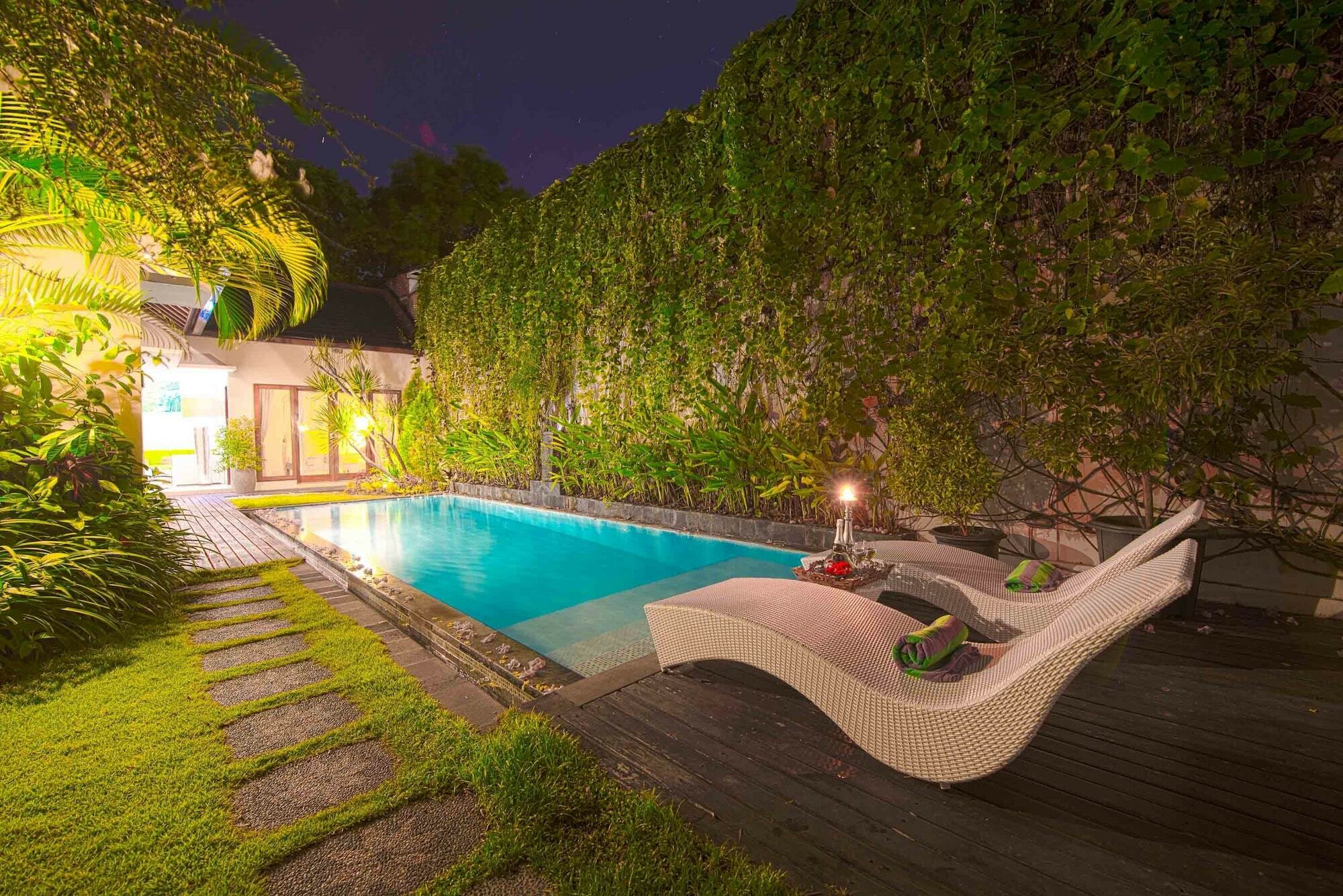 Villa Enjoy - Seminyak Center Exterior photo
