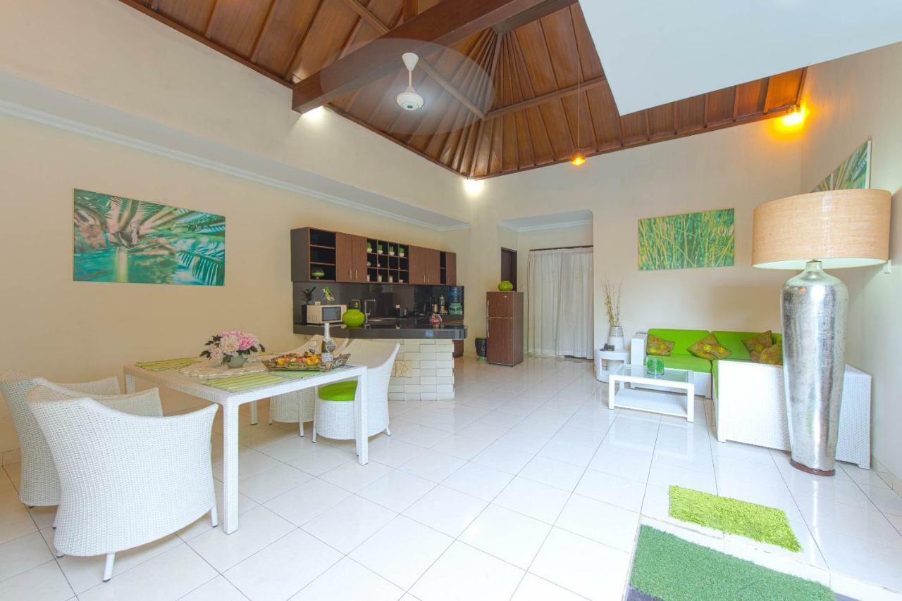 Villa Enjoy - Seminyak Center Exterior photo